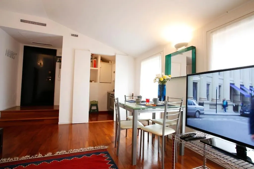 Charming Apartment In Brera/Centre Milano